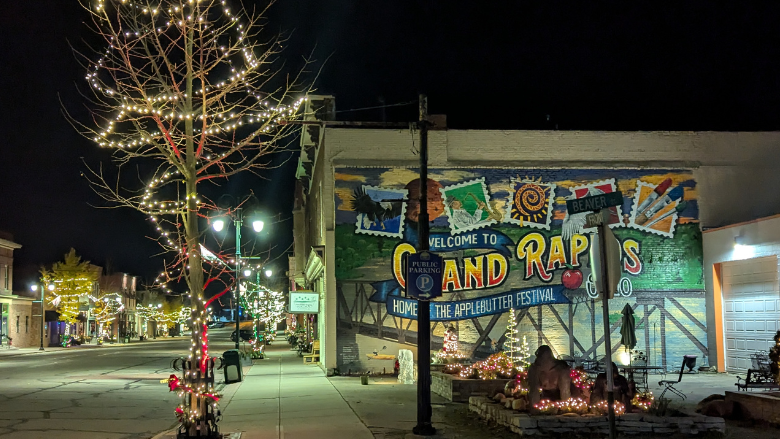 A Night at Town Hall Kicks Off Grand Rapids Light Up The Night Weekend